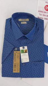 [Việt Tiến Sale] Sơ Mi Ngắn Tay - Regular Fit - Vạt vuông - hình khối màu trắng trên nền xanh navy - size S