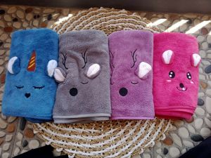 Handuk bayi motip kuping
