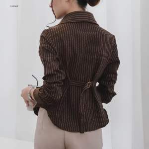 Luna Stripe Kemeja Fitted Wanita Premium