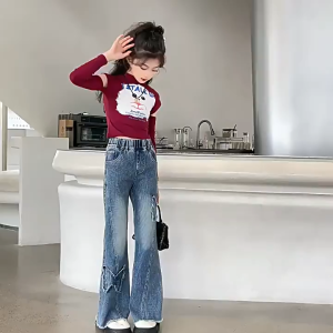 กางเกงยีนส์เด็กหญิง กางเกงขาบาน กระเป๋าหลาย ฟชั่นและสวยงามผ้าดีไม่จางหาย สไตล์เกาหลี6-13ปี【จัดส่งจากประเทศไทย】