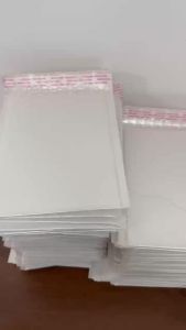 30Pcs Thick Pearlescent Film Bubble Bag Waterproof Shockproof Self-seal Bubble Mailer 18x23/20x25/23x28/26x32cm Express Packagin