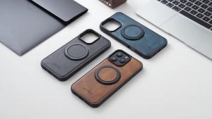 Oil Wax Faux Leather Magnet Wireless Charging Phone Case 360° Rotating Stand Buckle For iPhone 18 Pro Max 17 16 Plus 15 14 13 12