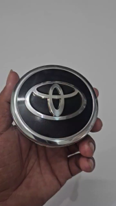 (Toyota) NẮP CHỤP TÂM MÂM XE LAND CRUISER – ĐƯỜNG KÍNH NGOÀI 84MM HÀNG CHUẨN FORM.