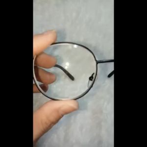 BELI FRAME KACAMATA GRATIS LENSA PLUS SIAP PAKAI UKURAN +1.00 SAMPAI +4.00 KANAN KIRI UKURAN RABUN DEKAT SAMA COCOK DIPAKAI PRIA WANITA - LANSIA ORANGTUA - FRAME BESI OVAL RINGAN KOKOH - JUAL MURAH