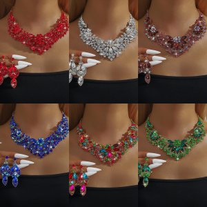 3PC Womens Wedding Season Fashion Luxury Flower Necklace Earrings Jewelry Set Suitable for Wedding Parties and Festival Gifts