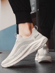 Breathable Running Shoes for Men No-Tie Slip-On Beijing Lazy Person Mesh Shoes Comfortable Sports Sneakers round Toe Flat Heel