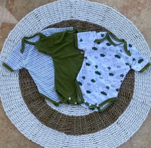 3 Pcs Jumper Lengan Pendek Baby Bodysuit