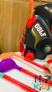 Đồ chơi gậy gold cao cấp kèm vali kéo dây đẹo đựng gậy bóng và đầy đủ dụng cụ cho bé vui chơi