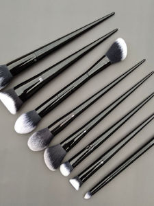 TIANKE | Affordable Student-friendly Face Makeup Brush Set 9 Pieces