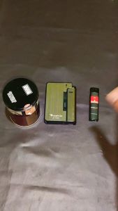 KOTAK ROKOK Fashion dengan Slot Korek Api Portable Bahan Metal - Bungkus Rokok dan Tempat Korek (EXPORT)