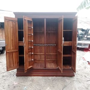 Lemari Pakaian 4 Pintu Kaki Srebet 2 Rak /trinityjayafurniture