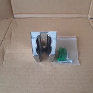 Gác gài/cài đầu vòi xịt vệ sinh tay sen tắm chất liệu nhựa mạ crom