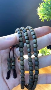 Vòng tay trầm hương Kì Hải Nam cận chìm vòng dài 108 hạt đeo cổ đeo tay 5mm 12gram thơm mạnh 036