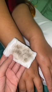 TERMURAH!! BISA COD Dlovogi Exfoliator Body Toner 100ml