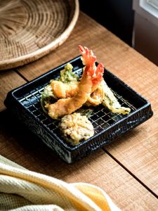 Creative Deep Ceramic Plate Fried Food Dish Drain Oil Restaurant Commercial Use Dining Small Snack Plate Japanese Style