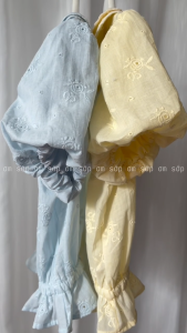 Xanh/ Vàng pastel Thêu hoa nổi Áo sơ mi babydoll cổ sen 2 lớp viền ren tay ngắn bồng cúc gài bo chun co giãn siêu xinh TM