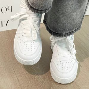 Womens Versatile White Sneakers 2025 New Style Autumn Winter Couple Shoes Student Casual Board Shoes round Toe Rubber Sole