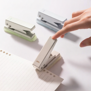deli | Mini Manual Student Use Hole Punch 6mm