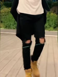 Quần Skinny Jeans Nam AMILY Màu Đen Rách Gối To Chất Liệu jean Cotton Co Giãn Ống Đứng Dáng Ôm Chân Chuẩn Skinny