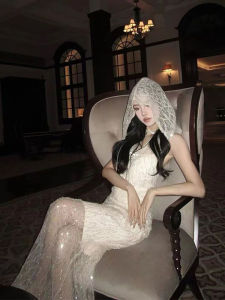 ชุดเดรสยาวทรงเอแขนกุดคอตั้งสไตล์ Post-Apocalyptic สำหรับผู้หญิง สีขาว ฤดูร้อน 2024 ชุดเดรสแฟชั่นสตรีทสไตล์เกาหลี