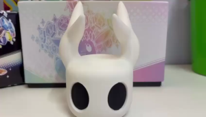 New Trendy Gamepad Stand Bracket for PS4/PS5/Switch/XBOX Controller - Hollow-Knight Handle Display