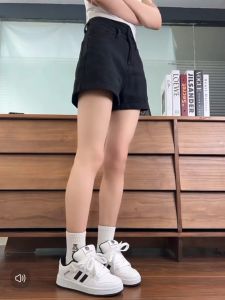 ฮิตที่สุด รุ่นQ131 แฟชั่นที่เรียบง่ายและการพักผ่อนรองเท้าผ้าใบผู้หญิง ระบายอากาศได้ดี ไซส์ 36-41 นุ่มสบาย ฝีมือดี ขายดี ส่งเร็ว