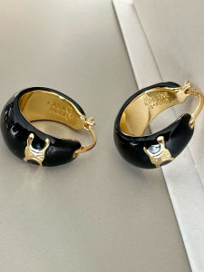 French Triumph Black Drip Oil Earrings Copper Plated 22K Gold Luxury Versatile Ear Jewelry Elegant Atmosphere Fashionable