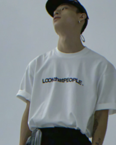 LOOKthatPEOPLE Two-tone Basic LOGO T-shirt
