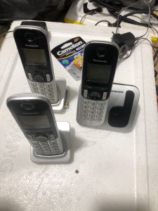 Máy điện thoại mẹ bồng con Panasonic kx tgc210 (2-3 tay)