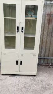 Tủ hồ sơ 2 cánh kính sắt đựng đồ văn phòng tài liệu công ty trường học có khóa tủ sắt đẻ đồ cá nhân hình ảnh thực tế