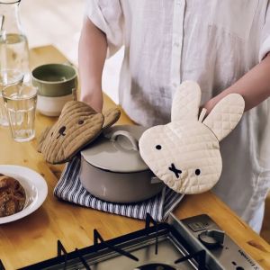 ​​Miffy Kawaii Heat-Resistant Microwave & Oven Gloves Embroidered Bear Coasters & Insulated Pads Two-in-One Kitchen Essentials