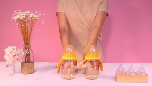 Bình ống hút Nước cho bé PP Wesser cổ rộng 260ml