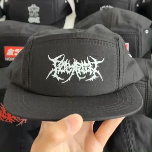 Topi Distro Premium Pria: Pilihan Terbaik untuk Anda