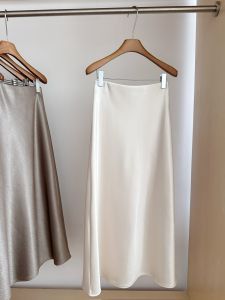 กระโปรงทรงหางปลาเอวสูงบุขนแกะ กระโปรงยาวปานกลางสำหรับผู้หญิงในฤดูหนาว กระโปรงทรงหางปลาผ้าซาตินเอวสูงสุดหรูหรา