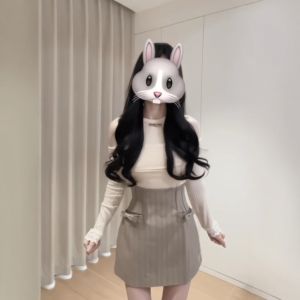 CHANGTONG | Korean Style Elegant Body-Fitting Knit Top and Skirt Set 26 Spring
