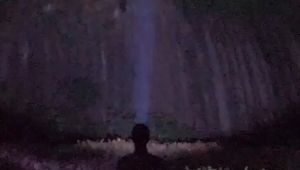 Senter Gagang Portable 7 LED High Power Flashlight / LED FLashlight USB Rechargeable Senter Penerangan Jarak Jauh 7 Mode Mata Lampu / Senter LED Chargeable