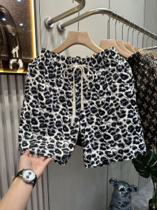 กางเกงขาสั้นลายเสือดาวฮาวายสำหรับผู้ชาย ผ้าไหมน้ำแข็ง ระบายอากาศได้ดี ทรงหลวม กางเกงขาสั้นชายหาด ฤดูร้อน 2025 กางเกงขายาวทรงตรง