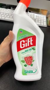 Nước tẩy rửa toilet Gift siêu sạch Hương Bạc Hà 600ml