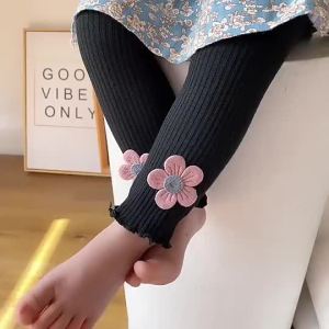 Kisss baby Childrens Leggings เลกกิ้งเด็ก ฤดูใบไม้ผลิและฤดูใบไม้ร่วงสไตล์บาง รูปแบบใหม่ที่ทันสมัยสำหรับการสวมใส่ด้านนอก ลายดอกไม้การ์ตูน กางเกงเลกกิ้งเด็กผู้หญิงสำหรับเด็กเล็ก ขนาดกลาง และขนาดใหญ่