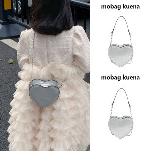 กระเป๋าสะพายข้างทรงหัวใจสีเงินสำหรับเด็กในช่วงฤดูร้อนปี 2024 พร้อมโซ่สีเงินและกระเป๋าใส่เหรียญสุดน่ารัก กระเป๋าสะพายข้าง PU สีพื้น