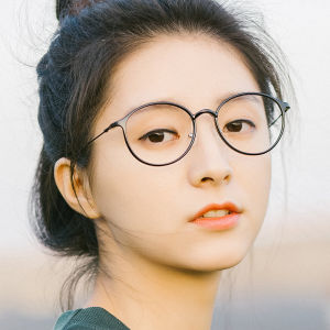 แว่นตากรอบกลมเบาพิเศษสไตล์เกาหลีแนววินเทจ TR90กรอบบางทำจากพลาสติกทำจากญี่ปุ่นแว่นตาสายตาสั้นแฟชั่นยอดนิยมสำหรับผู้หญิงกรอบแฟชั่นสำหรับผู้ชาย