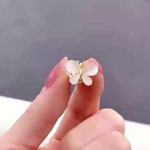Little Butterfly Brooch Pin & Accessories XZ0772: A Fashion Jewelry Must-Have
