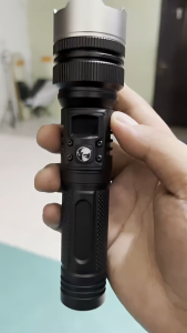 Senter Zoom In Out 3 Mode Super Light Senter LED DISPLAY HUNTER ZXT-911-TG Bisa Power Bank Aluminium Rechargeable Waterproof - Senter LED Laser Putih Meningkatkan Daya Tinggi Senter Kepemimpinan Zoom Pengisi Daya USB Berkemah Terbaik di Luar Ruangan ~FSS