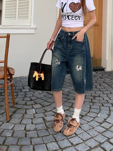 JIAQI กางเกงขาสั้นยีนส์ American Embroidery Dog สำหรับผู้หญิง เอวสูง ขากว้าง ทรงตรง หลวมๆ กางเกงขาสั้นสำหรับฤดูร้อน ปี 2025 กา