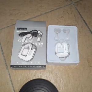 P14 ORI TWS ULTRAPODS MAX: Handfree Bluetooth Headset dengan Bass Tinggi dan USB Type-C Earphones