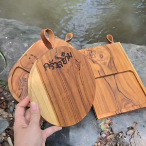 เขียงไม้สัก เขียงไม้ เขียง เขียงหลุม มีหลุมใส่อาหาร พร้อมที่ห้อยสายหนังวัวแท้ เขียงมีหู เคลือบน้ำยาเกรดอาหาร