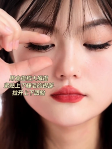 时尚美瞳 美丽眼睛 6 MonthesThe Genuine Hot-selling Myopia Glasses Have A Color Rendering of 14.5 with A Large Diameter 热卖款猫猫瞳遗失文明美瞳半年抛近视隐形眼镜正品显色14.5大直径