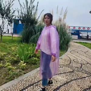 Jas Hujan Plastik Waterproof Sekali Pakai
