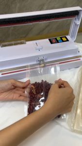 ถุงซีลสูญญากาศผิวเรียบ หนา 160 ไมครอน ถุงซีลอาหารสด ถุงแพ็คสูญญากาศแบบซอง Vacuum bag แพ็ค 100 ใบ ใช้กับเครื่องซีลสูญญากาศตัวเล็กไม่ได้