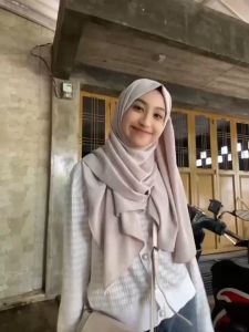 Kily Sling Bag Synthetic Leather Premium Tammi Korean Style 17x15x5.5cm